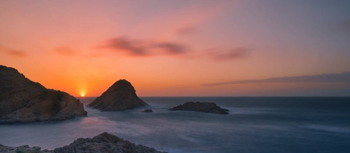 Front de mer au coucher du soleil